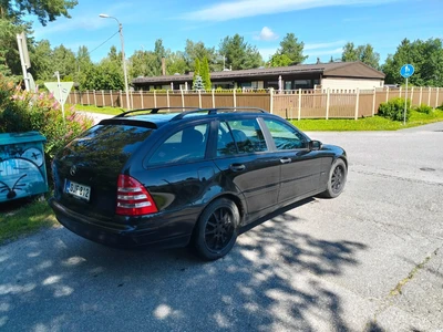 Mercedes-Benz C 200 2005, photo 1/10