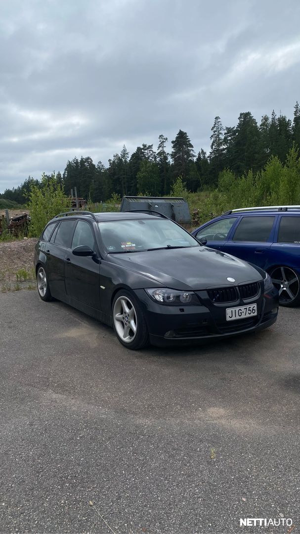 BMW 320