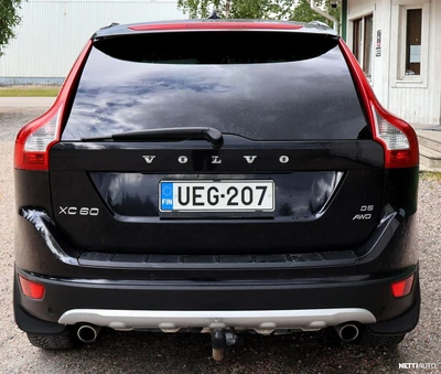 Volvo XC60 D5 AWD 151kW aut. 2010, kuva 6/22