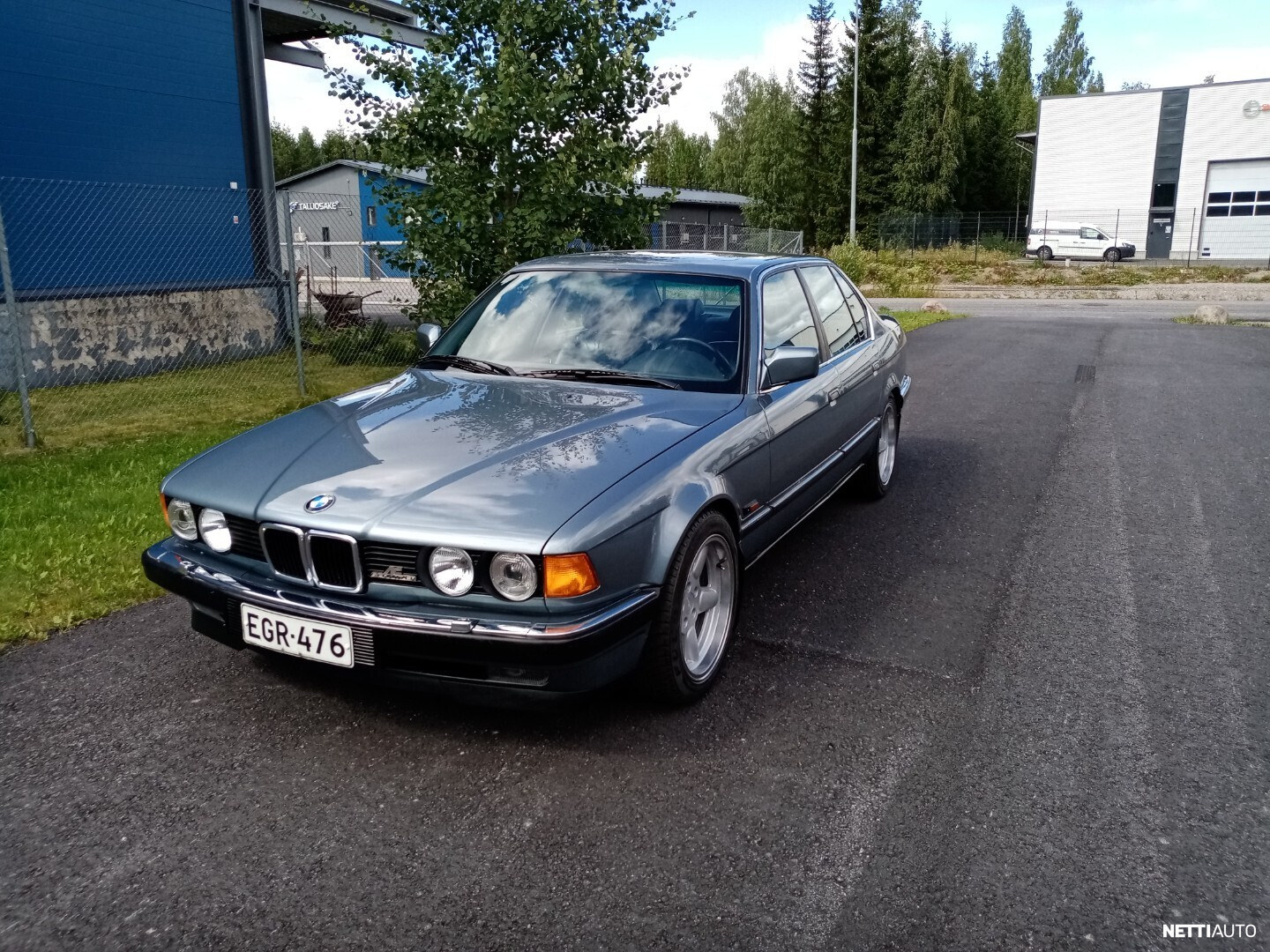 BMW 735