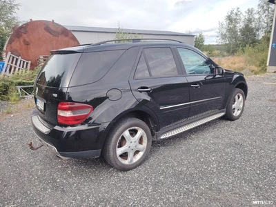 Mercedes-Benz ML 500 4Matic A 2005, kuva 4/8