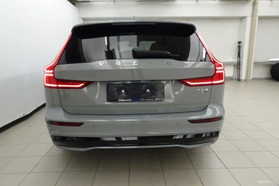 Volvo V60 2025, photo 4/16