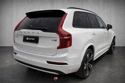 Volvo XC90 B5 AWD M-HEV Plus Dark 2023, photo 3/6