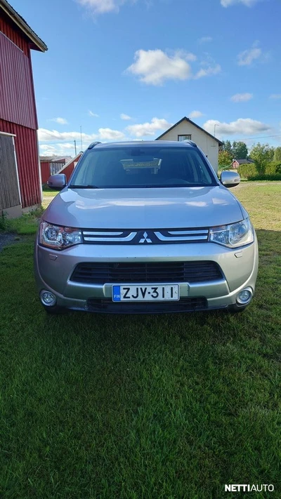Mitsubishi Outlander 2013, kuva 3/11