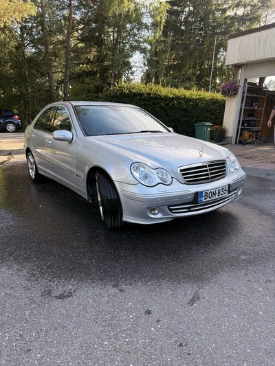Mercedes-Benz C CDI 2006, kuva 2/13