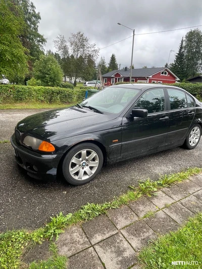 BMW 316 i Coupe 1999, photo 2/5