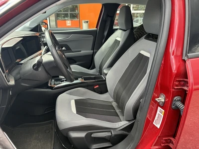 Opel Mokka-e 2023, photo 6/7