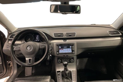 Volkswagen Passat 2011, kuva 7/35