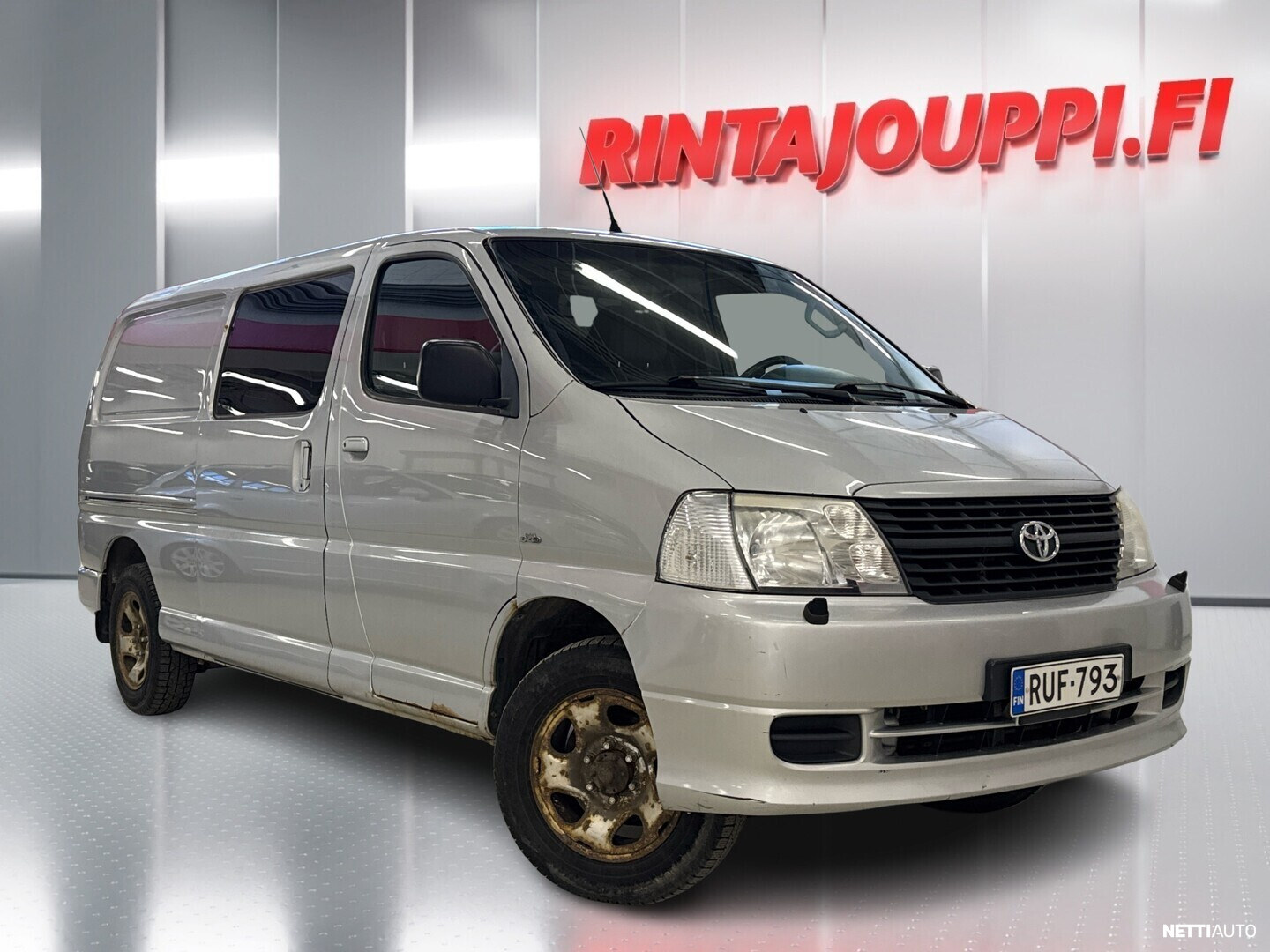 Toyota Hiace 2,5 D-4D 117 5ov pitkä 4WD 2006, photo 1/25