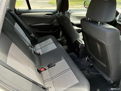 BMW X1 2011, photo 6/9