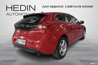Volvo V40 T3 Momentum 2014, photo 2/8