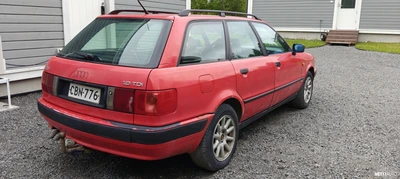 Audi 80 1993, photo 3/10