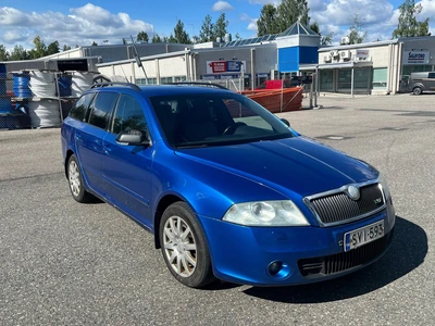 Skoda Octavia Combi 2,0 TFSI RS 2006, kuva 4/10