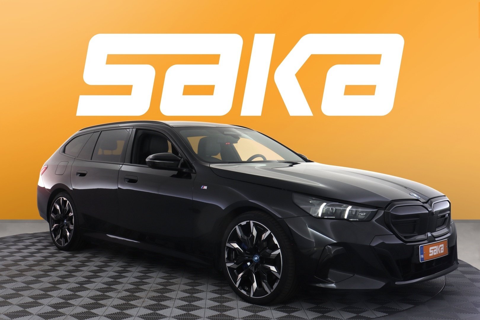 BMW i5 M60
