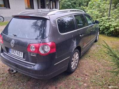 Volkswagen Passat 2010, photo 2/5
