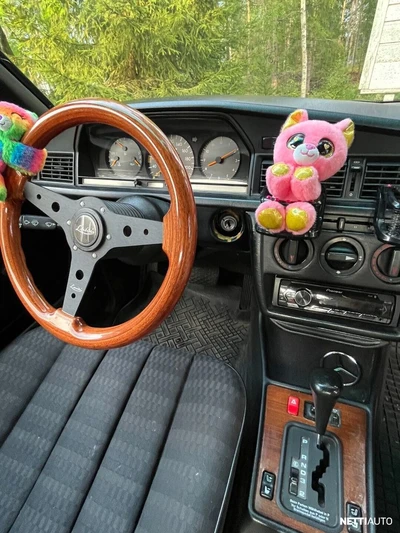 Mercedes-Benz 190 4D SEDAN 190E 1.8 1991, kuva 6/11
