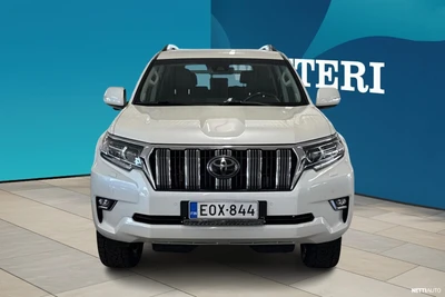 Toyota Land Cruiser 2018, kuva 2/10
