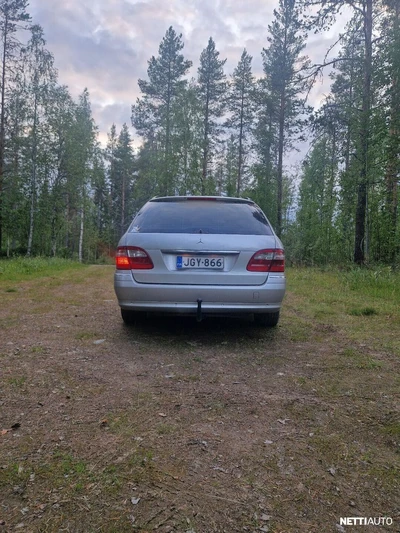 Mercedes-Benz E 2003, kuva 5/13