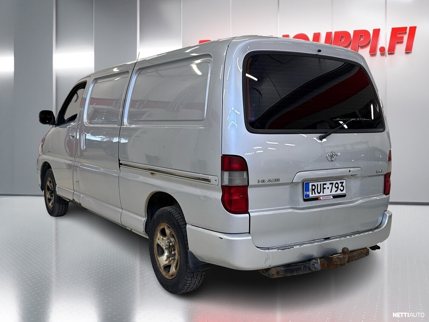 Toyota Hiace 2,5 D-4D 117 5ov pitkä 4WD 2006, photo 5/25