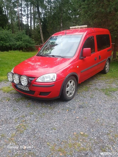 Opel Combo Tour 1,7 CDTI 74kW MT5 2009, photo 2/4