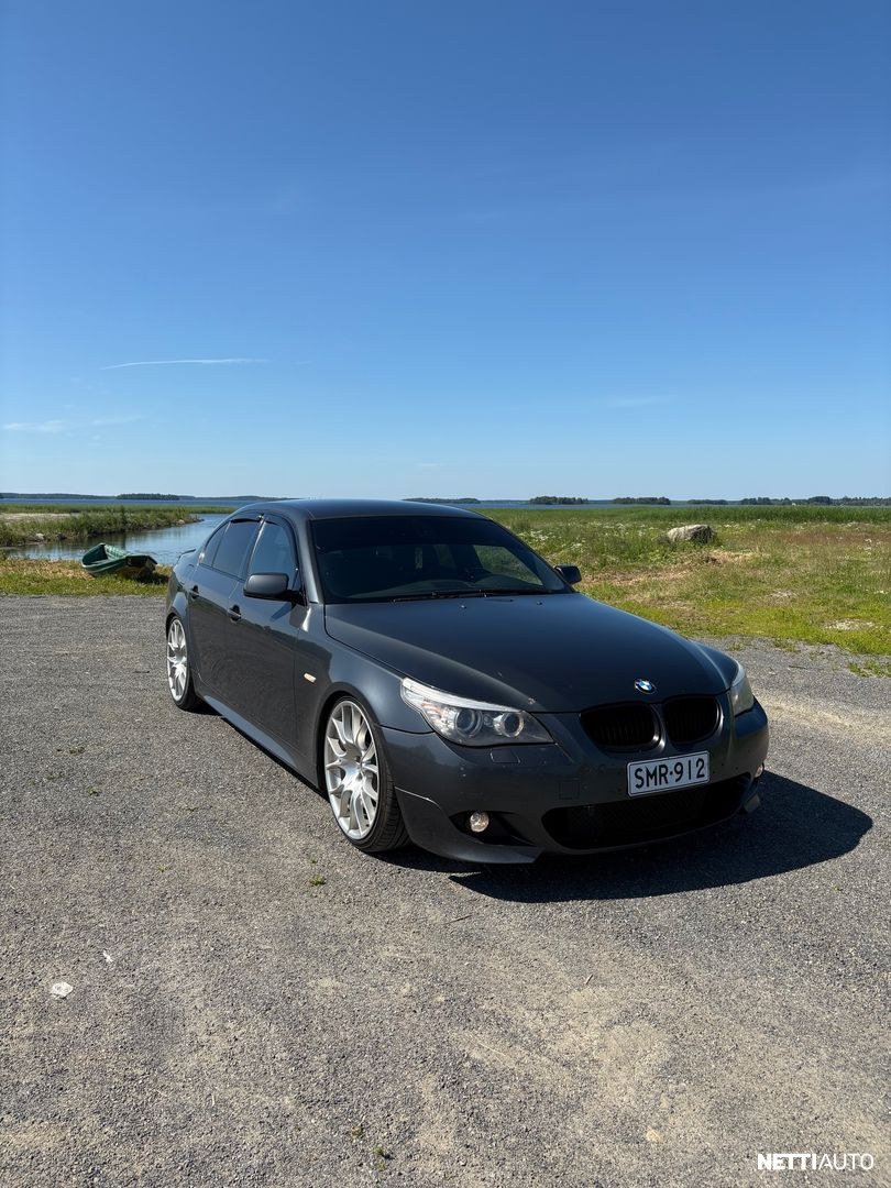 BMW 525 2009, photo 3/4
