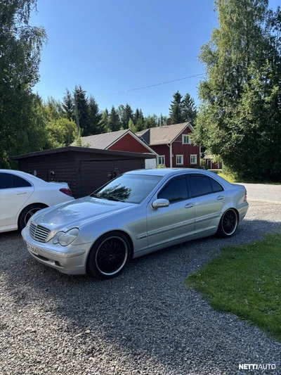 Mercedes-Benz C 2003, photo 1/12
