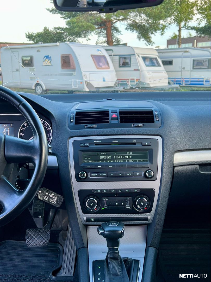 Skoda Octavia 2009, kuva 4/39