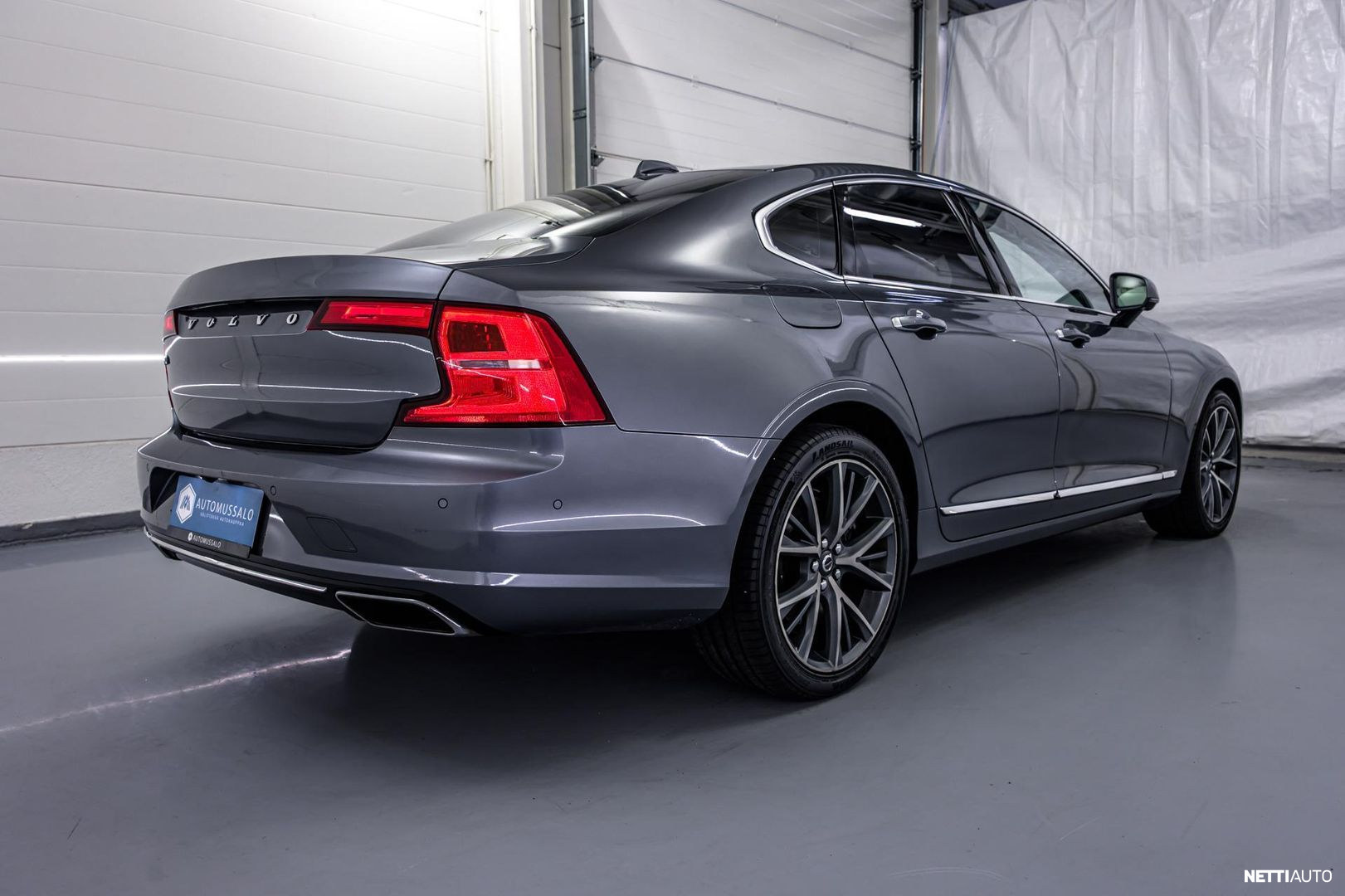 Volvo S90 2017, photo 5/45