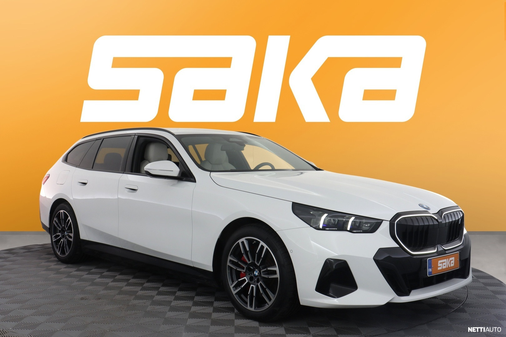 BMW i5