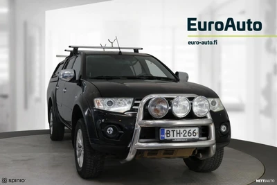Mitsubishi L200 Double Cab 2,5 DI-D AT 2014, photo 2/18