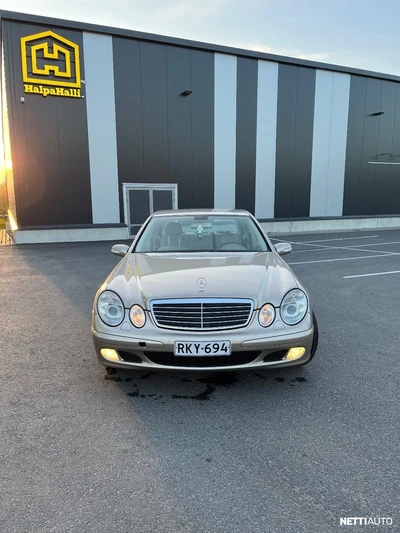 Mercedes-Benz E 200 2003, photo 3/5
