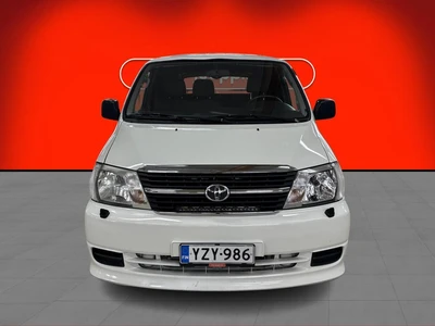 Toyota Hiace 2,5 D-4D 95 5ov 2011, kuva 3/28