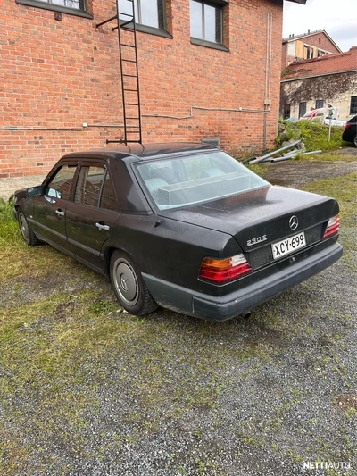 Mercedes-Benz E 1989, kuva 3/8