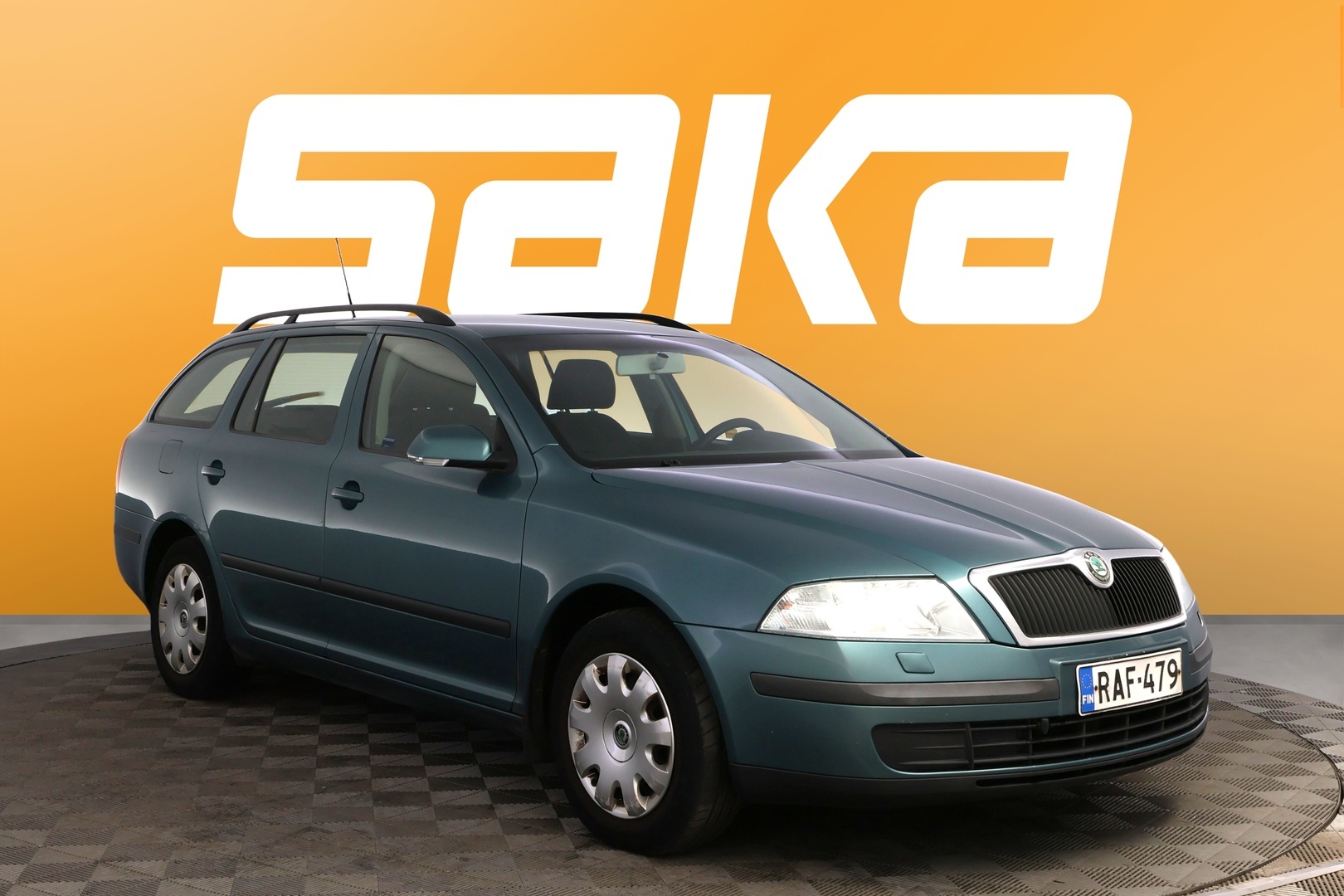 Skoda Octavia 4D OCTAVIA COMBI 1.6-75-AUTOMATIC-A-1Z/258**Myydään Huutokaupat.com**