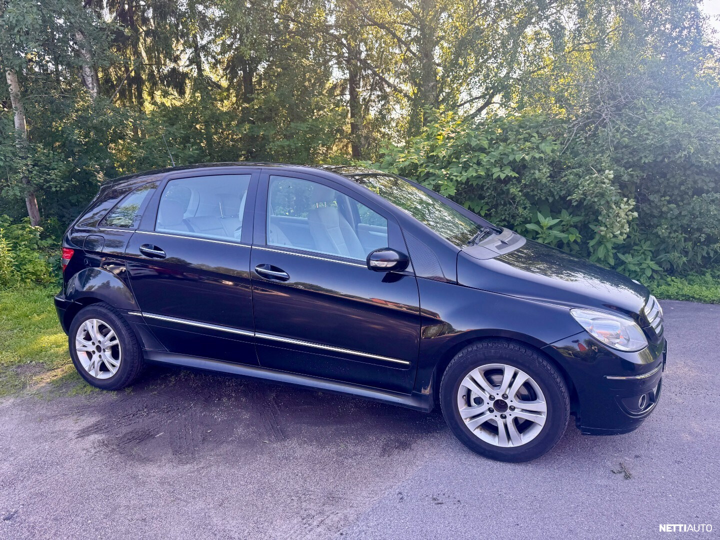 Mercedes-Benz B