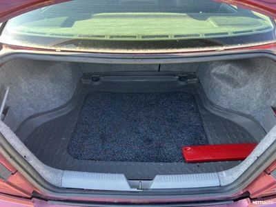 Volvo S40 1.9T SEDAN 2003, photo 7/25