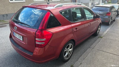 Kia Ceed 2008, kuva 2/4