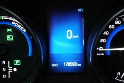 Toyota Auris 2017, photo 7/10