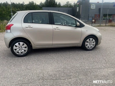Toyota Yaris 2009, kuva 2/11