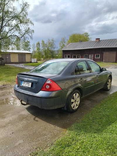 Ford Mondeo 2004, kuva 4/7