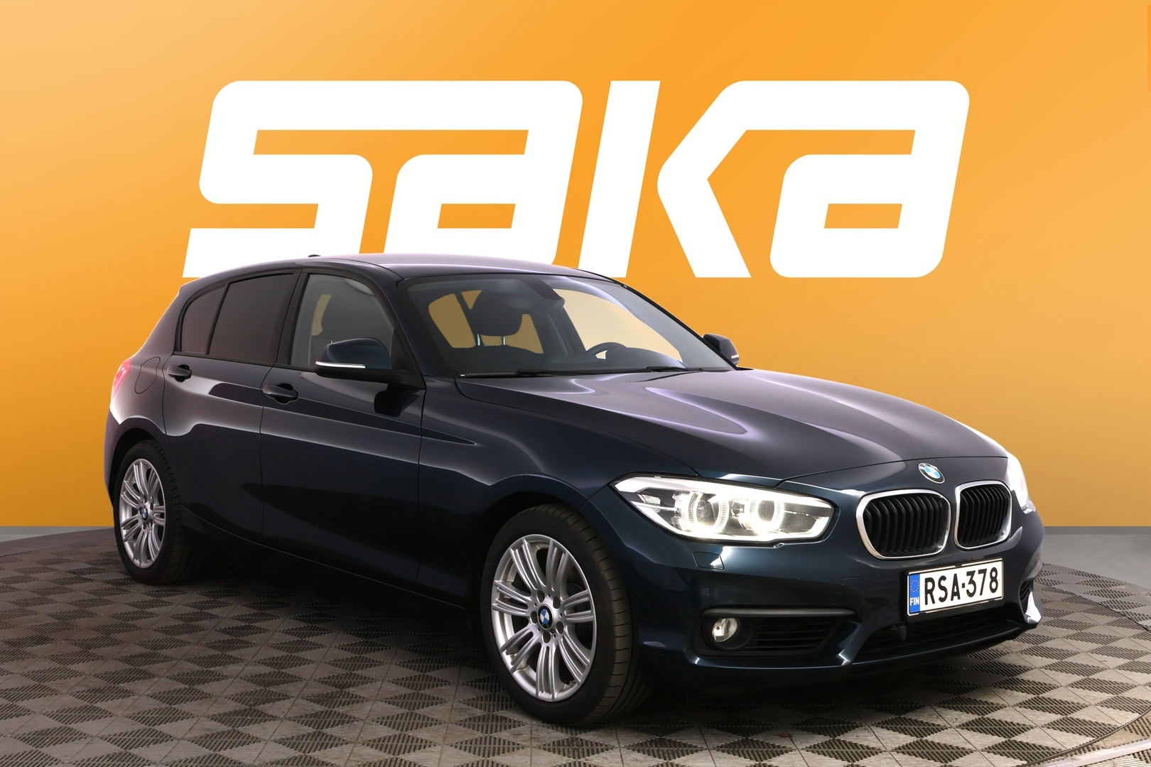 BMW 118