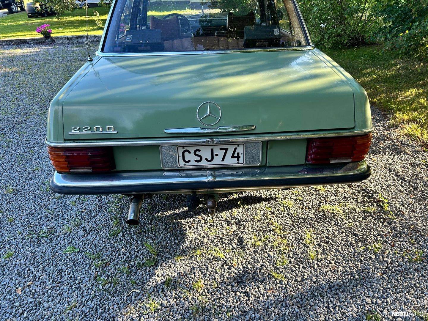 Mercedes-Benz 220 1974, photo 3/4