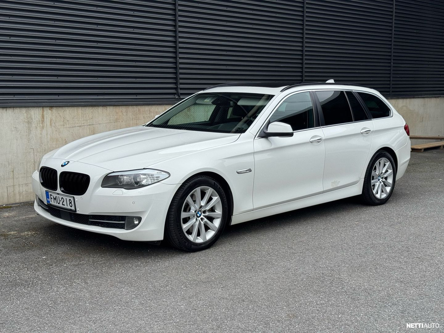 BMW 530