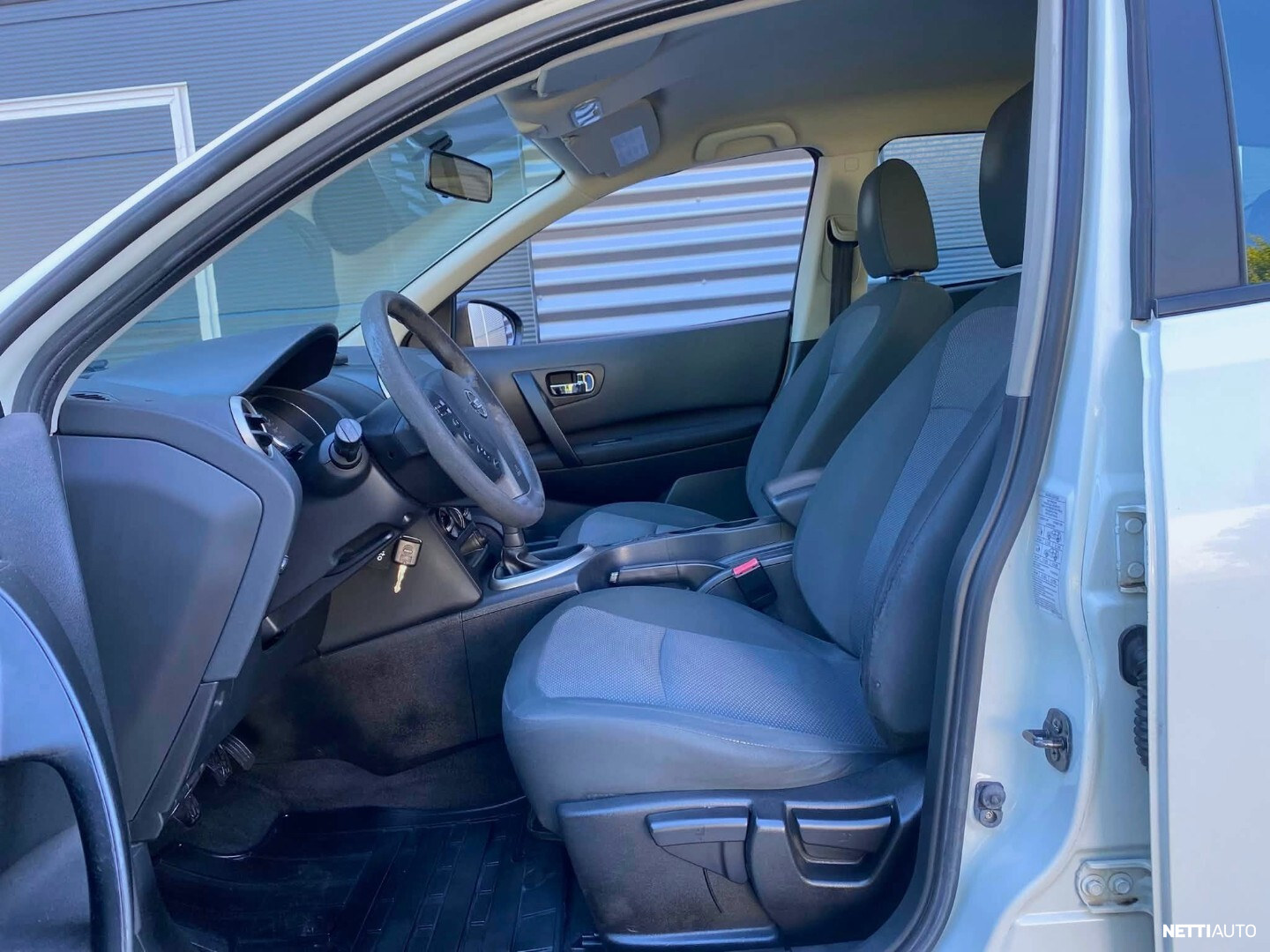 Nissan Qashqai 2010, photo 5/9