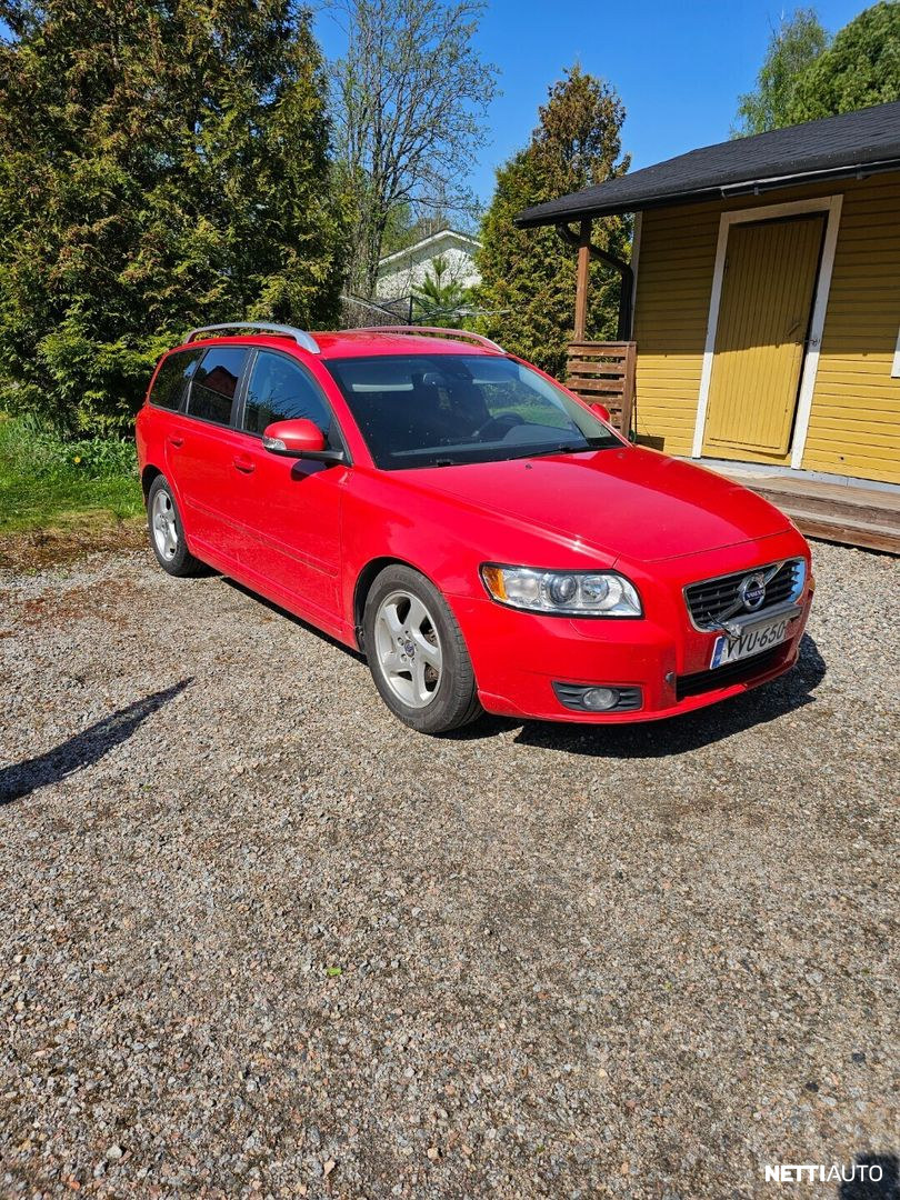 Volvo V50