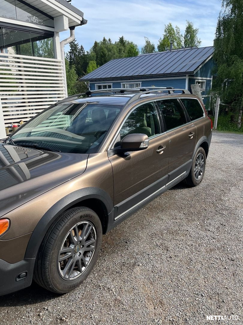 Volvo XC70