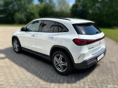 Mercedes-Benz EQA 250 AMG-line 2021, kuva 3/24