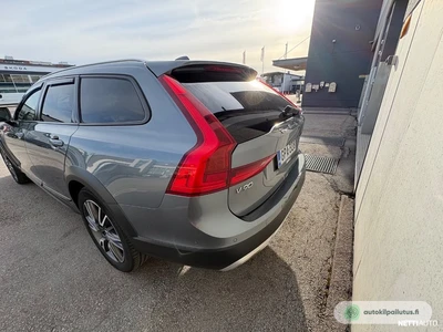 Volvo V90 Cross Country D5 AWD Pro aut 2017, photo 3/17
