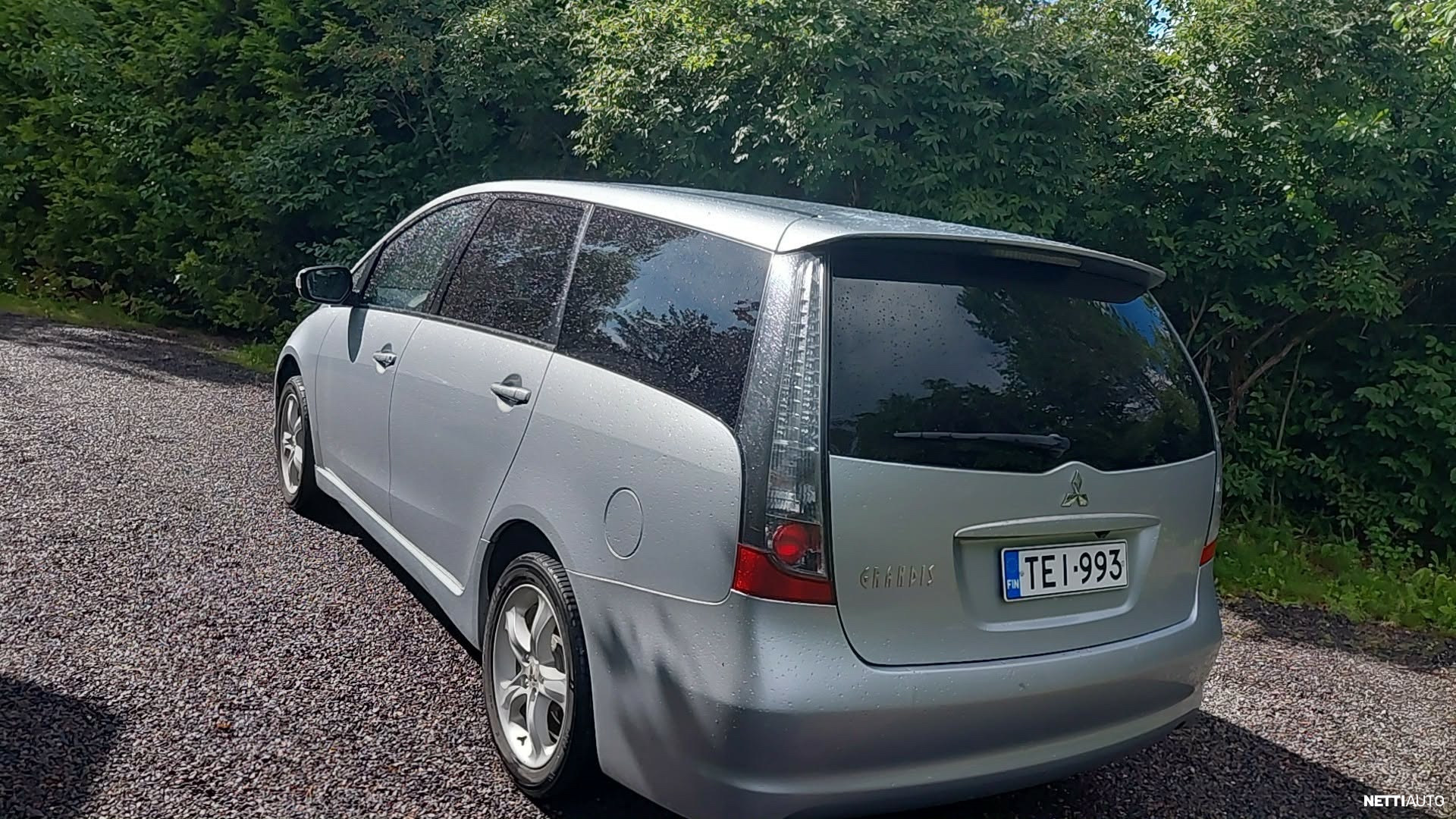 Mitsubishi Grandis