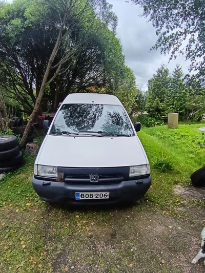Peugeot Expert Van 1,9 TD lyhyt 2000, kuva 3/12